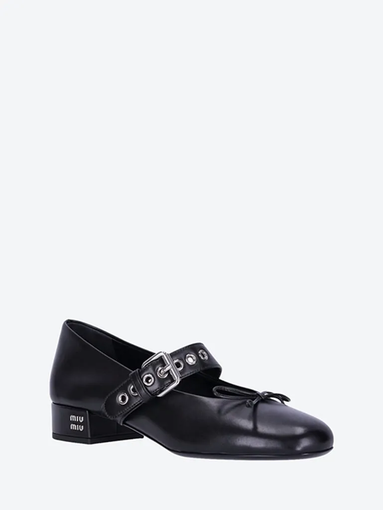 Leather heeled ballerinas