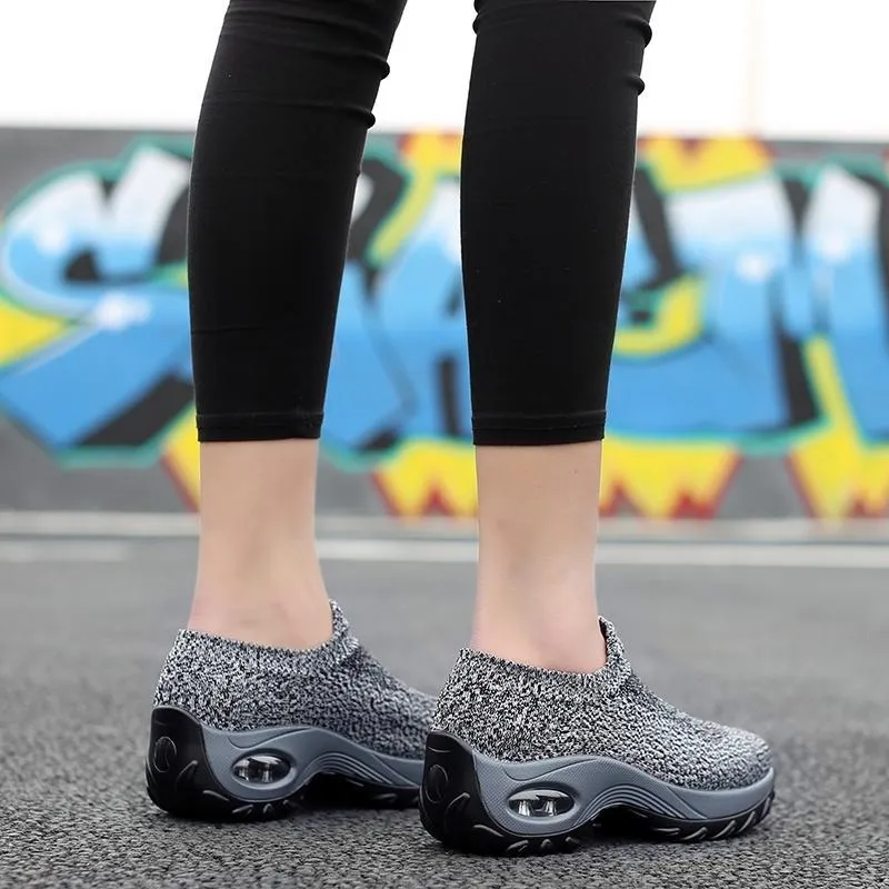 Women's Summer Slip-On Air-Permeable Hollow Mesh Fabric Casual Sneakers