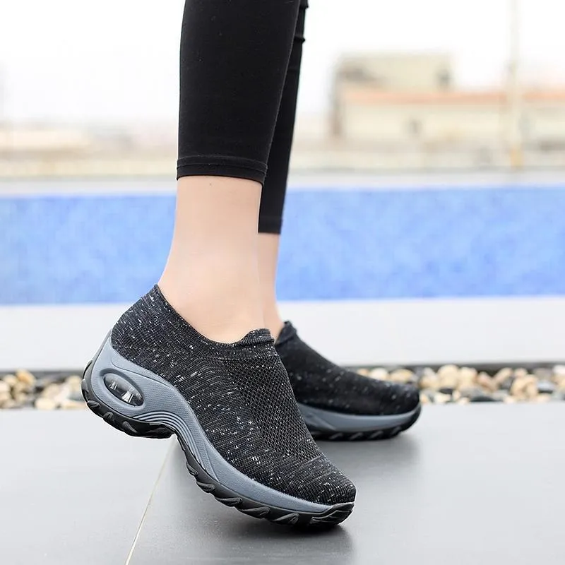 Women's Summer Slip-On Air-Permeable Hollow Mesh Fabric Casual Sneakers