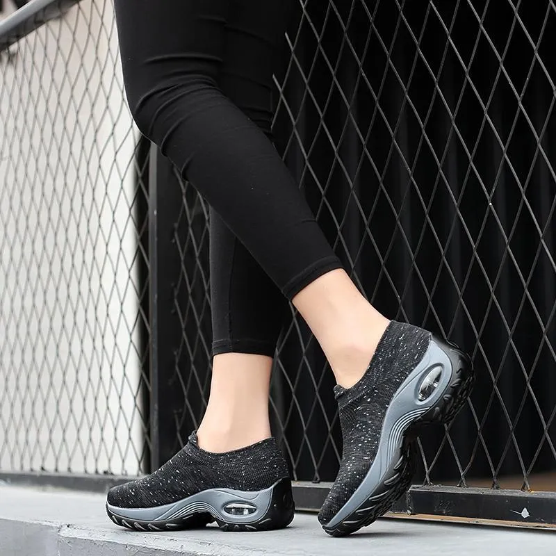 Women's Summer Slip-On Air-Permeable Hollow Mesh Fabric Casual Sneakers