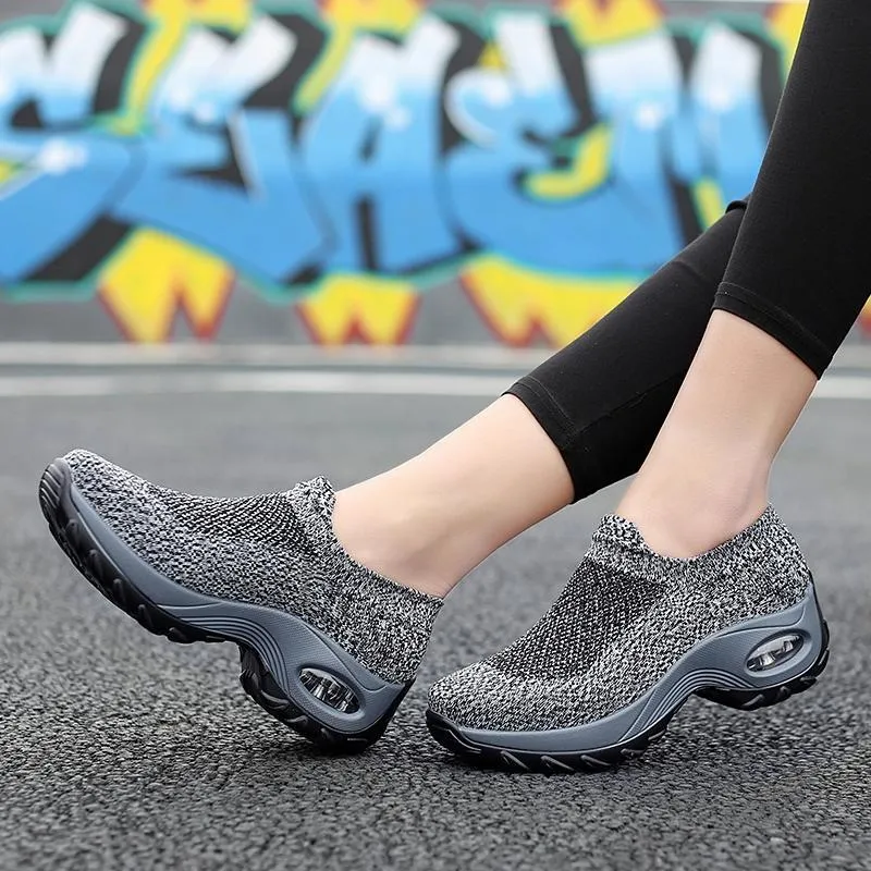 Women's Summer Slip-On Air-Permeable Hollow Mesh Fabric Casual Sneakers
